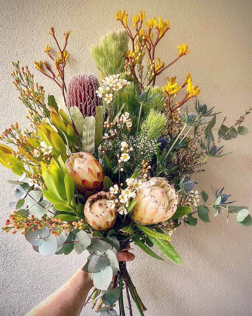 A Flourish of Flowers — photo 4 of 7